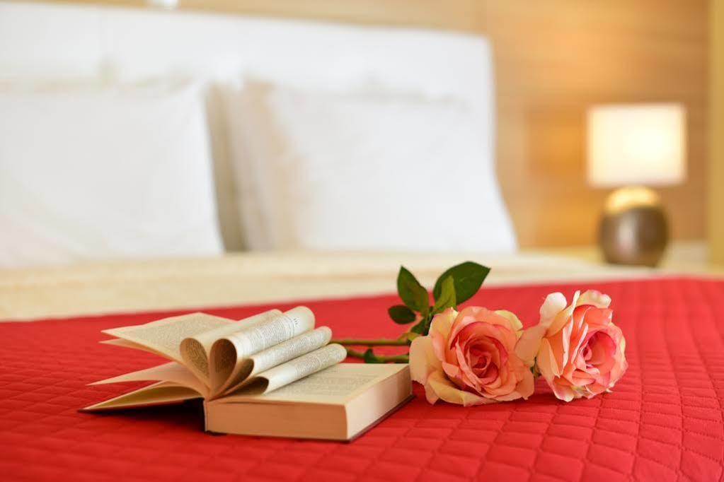 Sky Hotel 3*